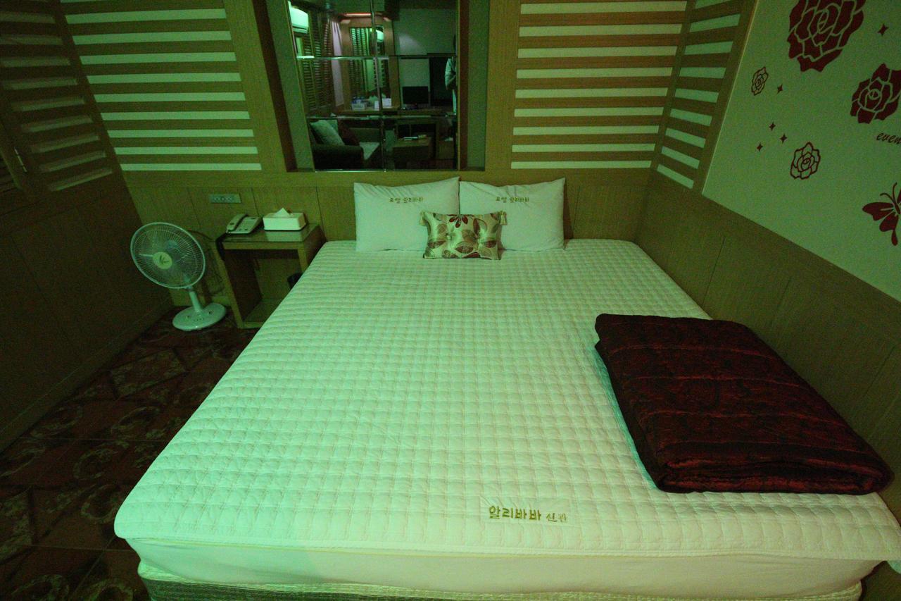 Alibaba Motel Ciudad Metropolitana de Ciudad Metropolitana de Busan Habitación foto