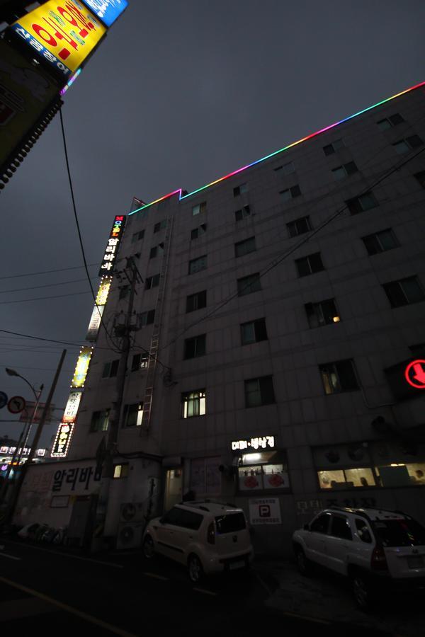 Alibaba Motel Ciudad Metropolitana de Ciudad Metropolitana de Busan Exterior foto